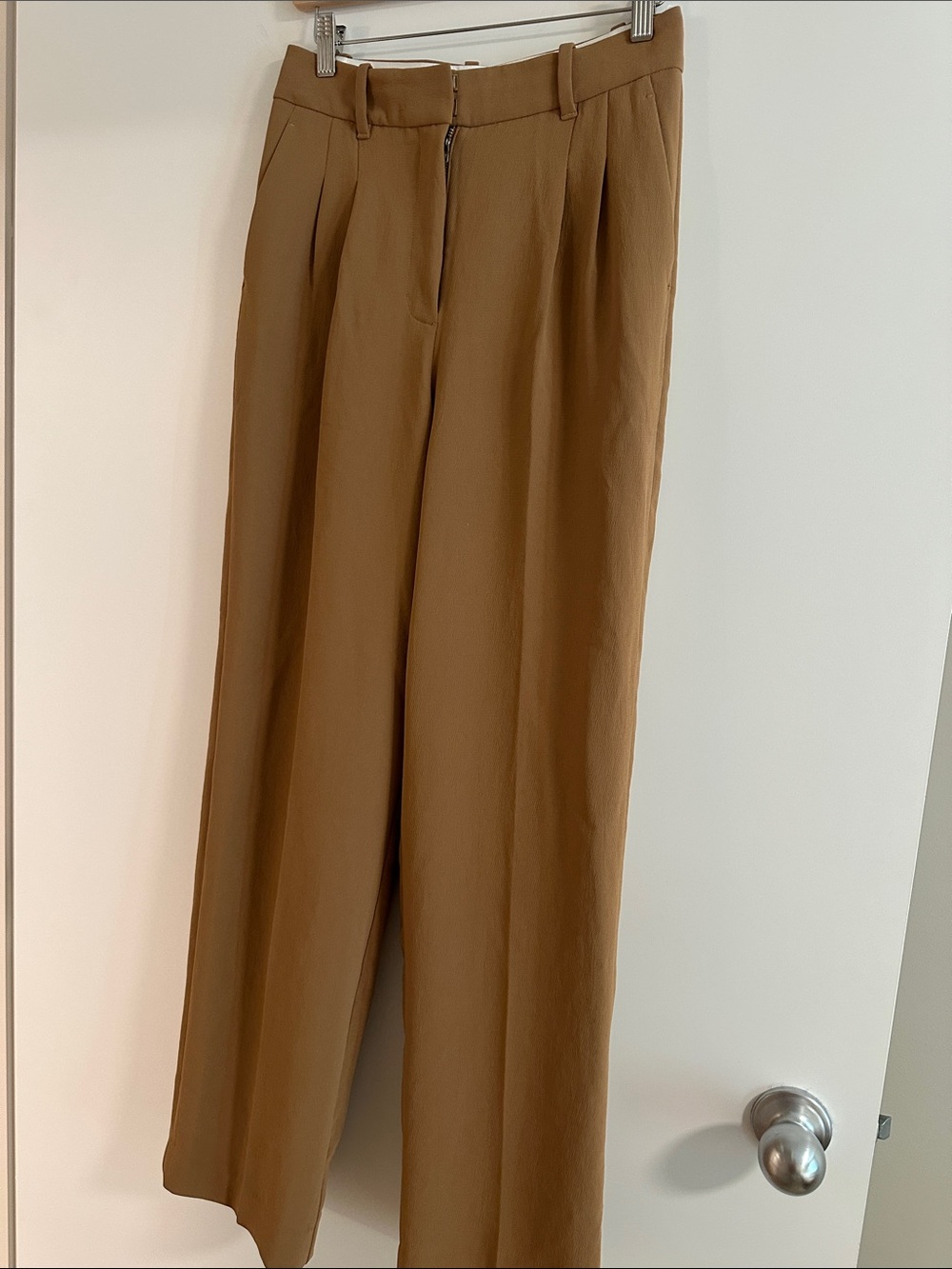 Aritzia Wilfred Effortless Pants in Camel Brown